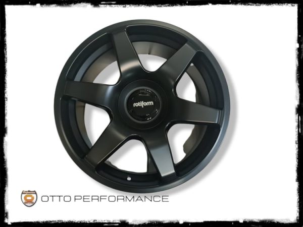 ROTIFORM SIX R-113 19X8.5 5X100/112 EN NEGRO MATE