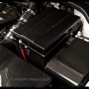 FIBRA DE CARBONO CAJA DE BATERIA VW MK5/6