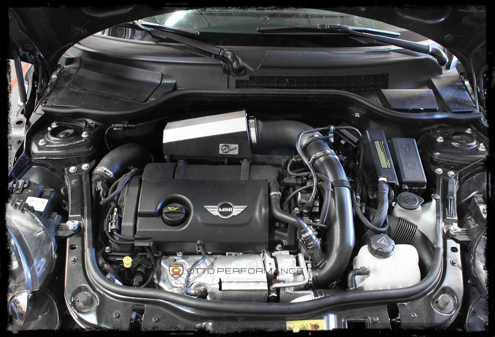 aFe Power Magnum FORCE Stage-2 Cold Air Intake System w/Pro 5R Filter Media MINI R56 - Imagen 4