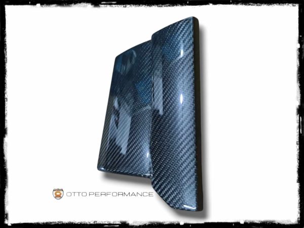 ECS TUNING TAPA PARA CAJA DE FUSIBLES DE FIBRA DE CARBONO MQB - Imagen 4