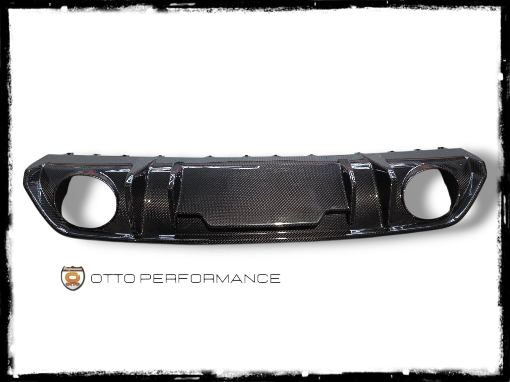 FIBRA DE CARBONO DIFUSOR TRASERO AUDI RS3 8Y SEDAN