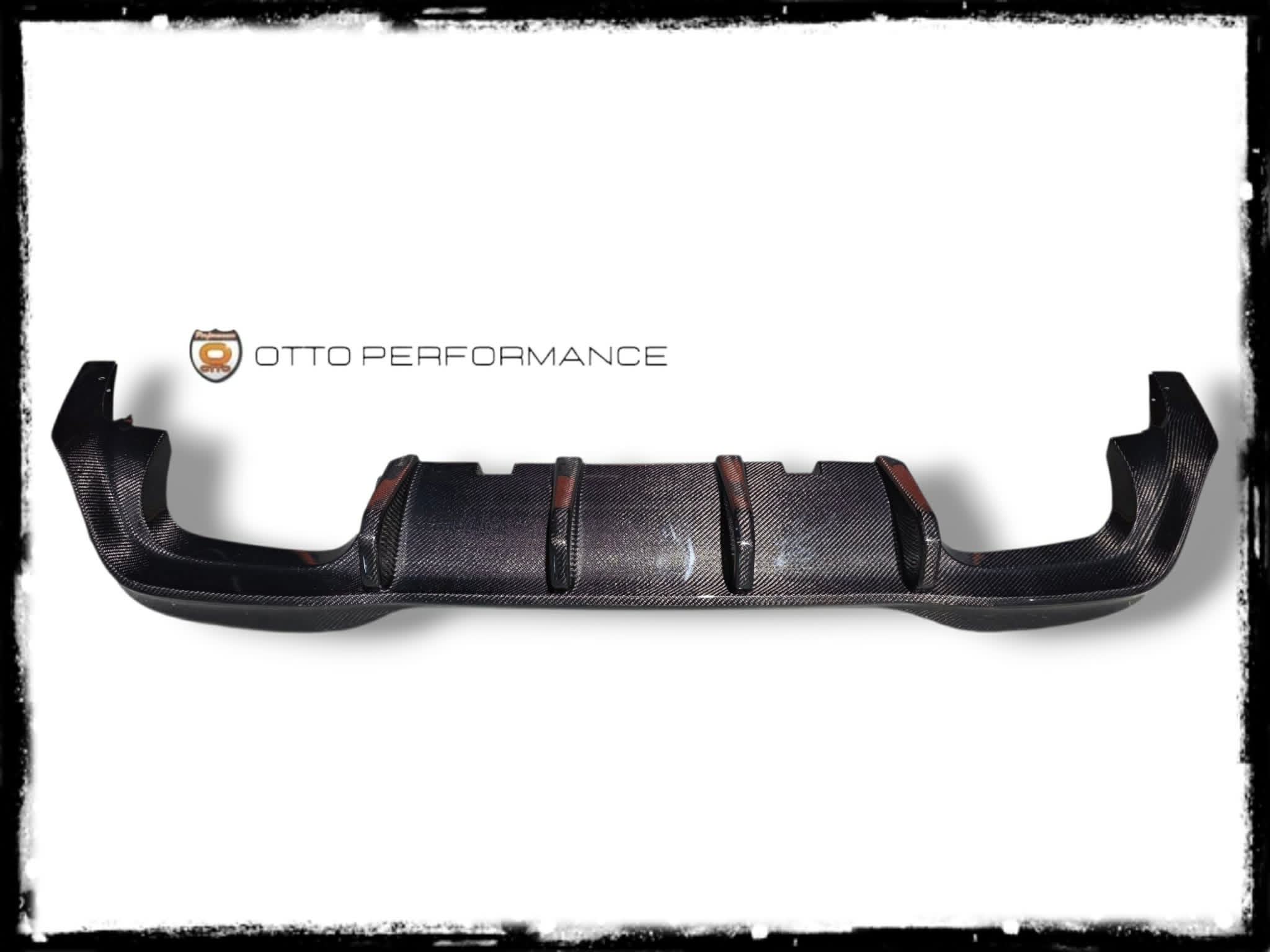 FIBRA DE CARBONO DIFUSOR TRASERO GOLF GTI MK8/8.5 - Imagen 3